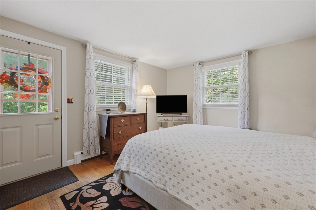 105 Main Street Townsend, MA 01469 - Photo 20 of 34
