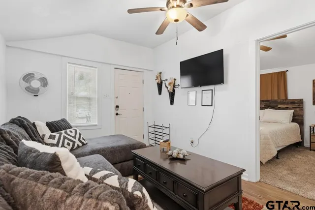 $250,000 | 10124 County Road 280, Tyler, TX 75702