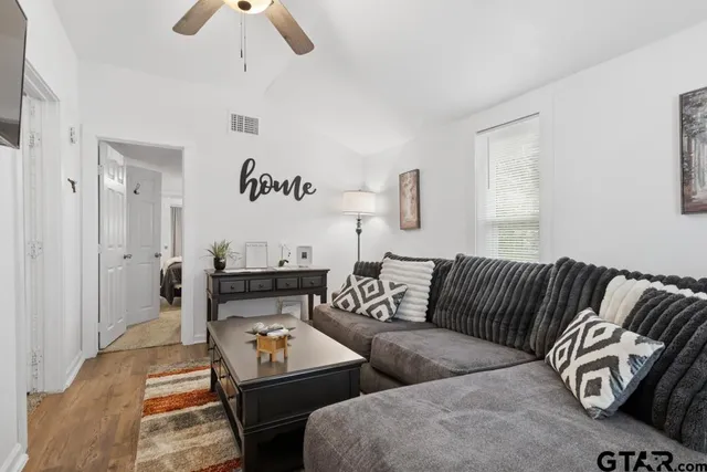 $250,000 | 10124 County Road 280, Tyler, TX 75702