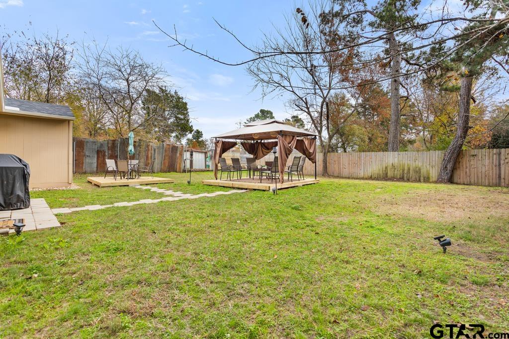 10124 County Road 280 Tyler, TX 75702 - Photo 10 of 47 a view of a park with large trees