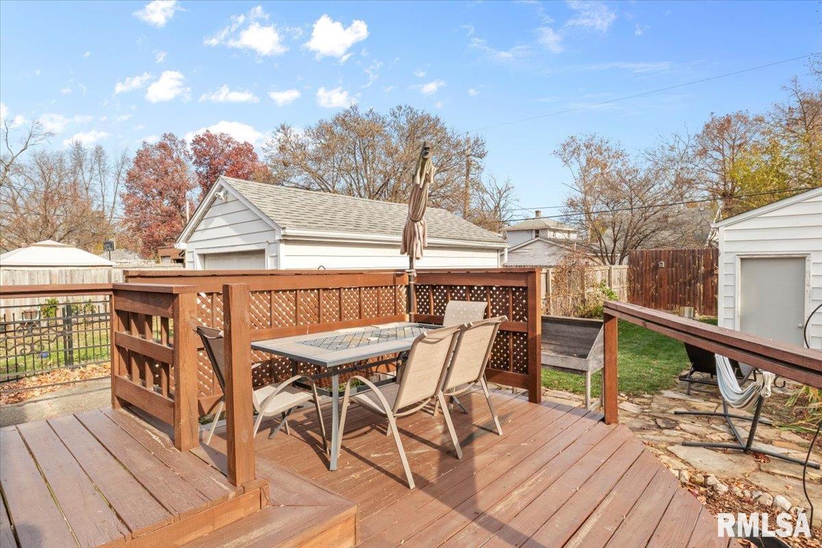 2536 South 8th Street Springfield, IL 62703 - Photo 33 of 35