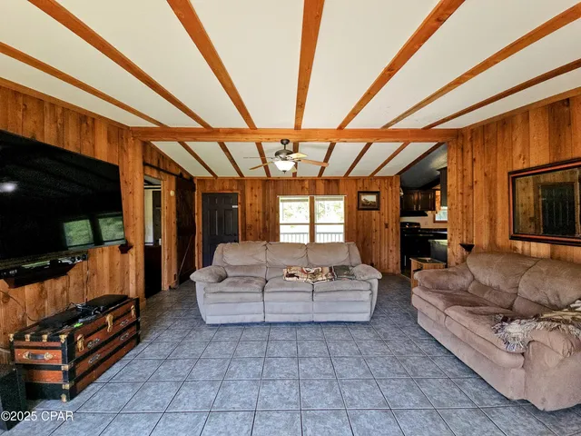 $249,000 | 20512 Dickerson Road, Fountain, FL 32438