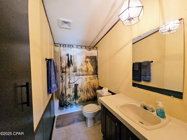 $249,000 | 20512 Dickerson Road, Fountain, FL 32438