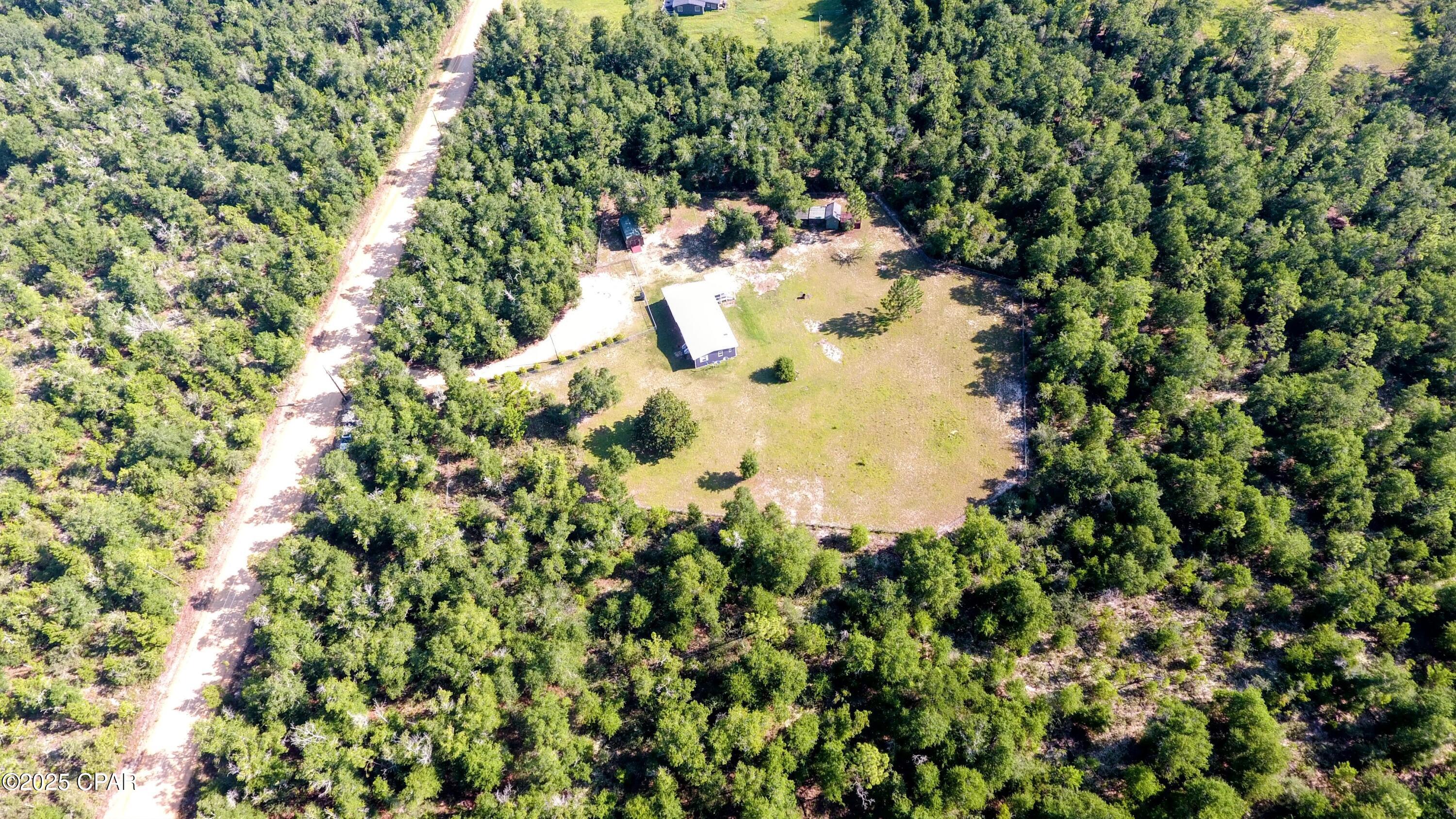 20512 Dickerson Road Fountain, FL 32438 - Photo 5 of 50