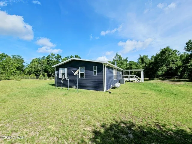 $249,000 | 20512 Dickerson Road, Fountain, FL 32438