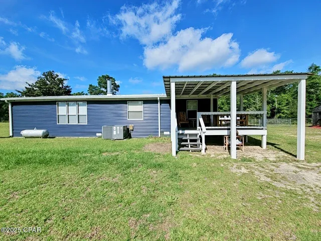 $249,000 | 20512 Dickerson Road, Fountain, FL 32438
