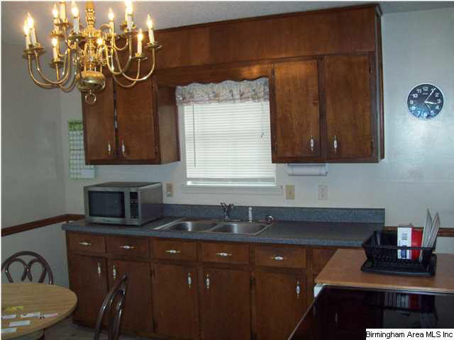3395 Old Gap Road Bessemer, AL 35022 - Photo 7 of 31