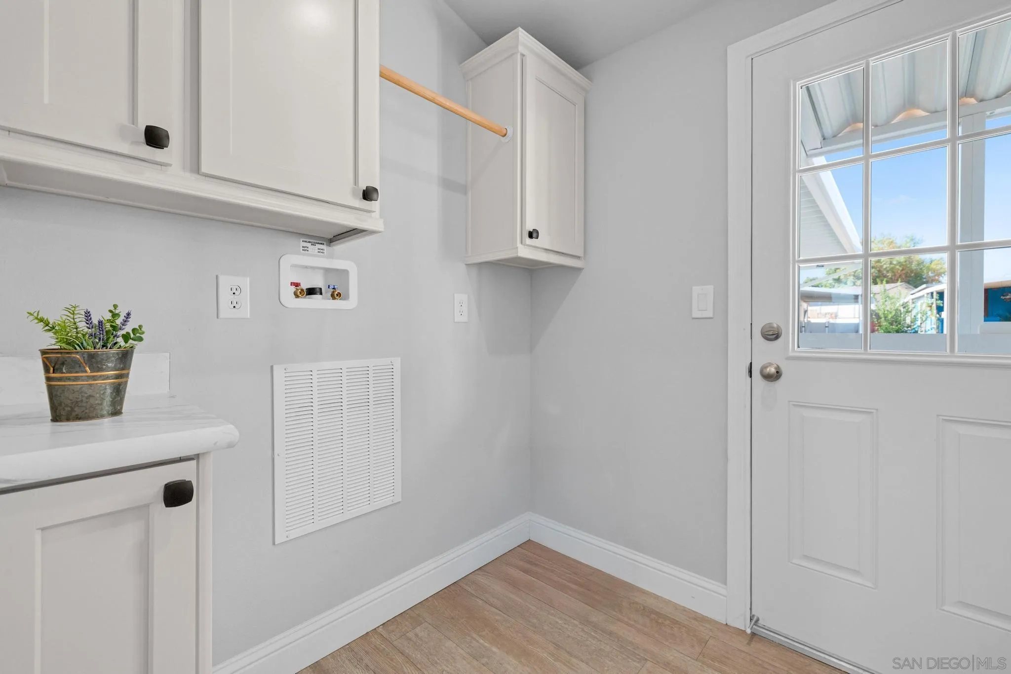 12044 Royal Road, Unit 63 El Cajon, CA 92021 - Photo 12 of 25 Gallery Image 12