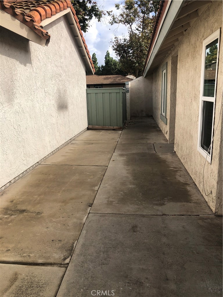 65 Orchard Irvine, CA 92618 - Photo 14 of 21 a view of a garage