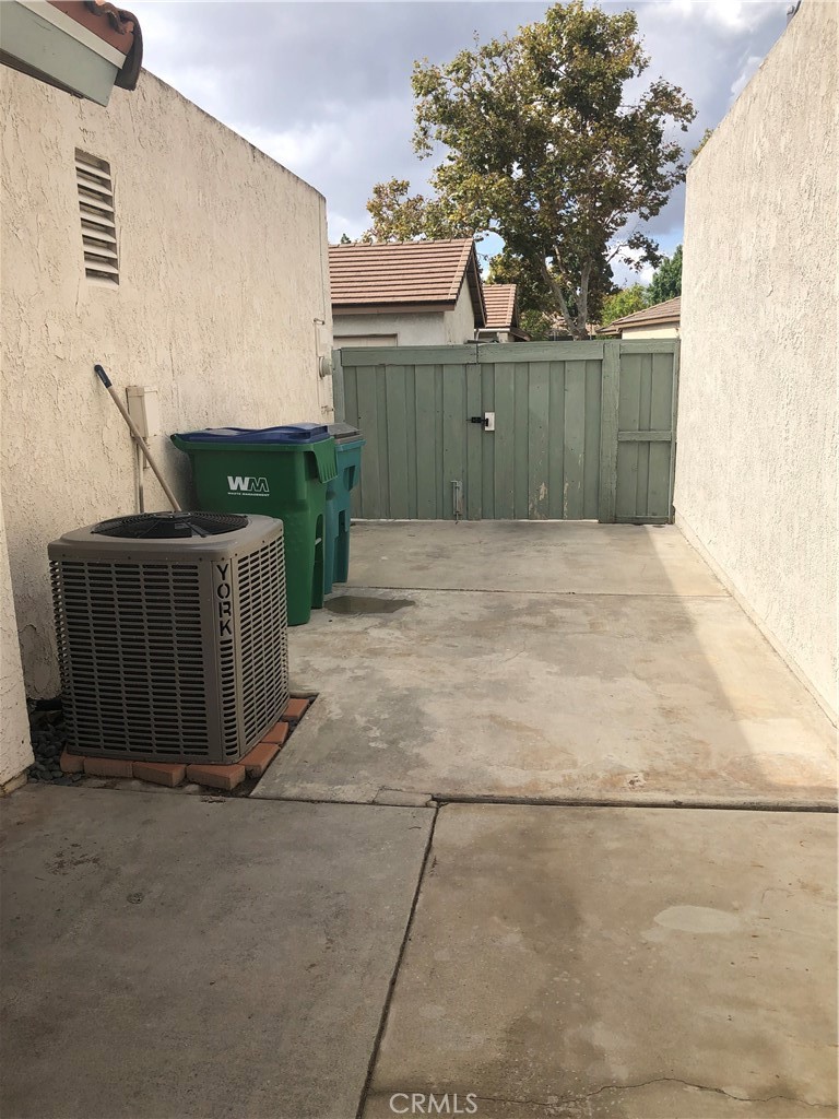 65 Orchard Irvine, CA 92618 - Photo 15 of 21 a view of a backyard