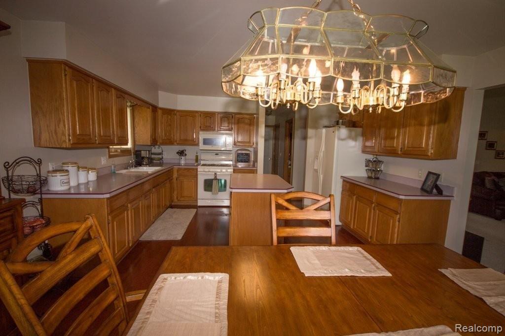 5990 Sutton Road Dryden, MI 48428 - Photo 15 of 24 Kitchen 3.jpg