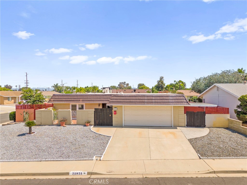 25915 Roanoke Road Menifee, CA 92586 - Photo 48 of 58 a view of a terrace