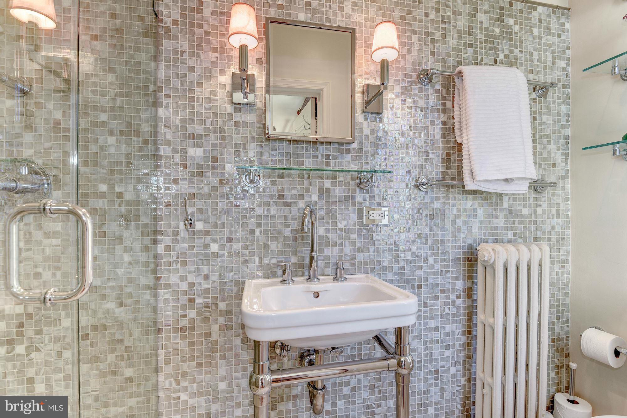 3513 34th Street Northwest Washington, DC 20008 - Photo 15 of 29 Bath (Master)