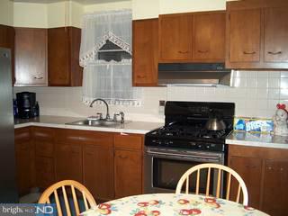 7280 Bradford Road Upper Darby, PA 19082 - Photo 3 of 6 Gallery Image 3