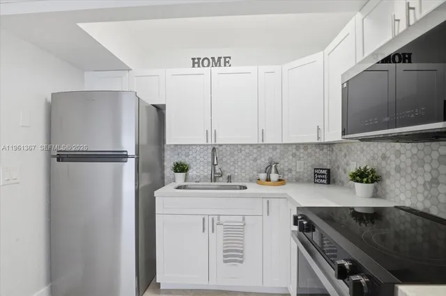 $1,775 | 1400 Southwest 124th Terrace, Unit 207Q, Pembroke Pines, FL 33027