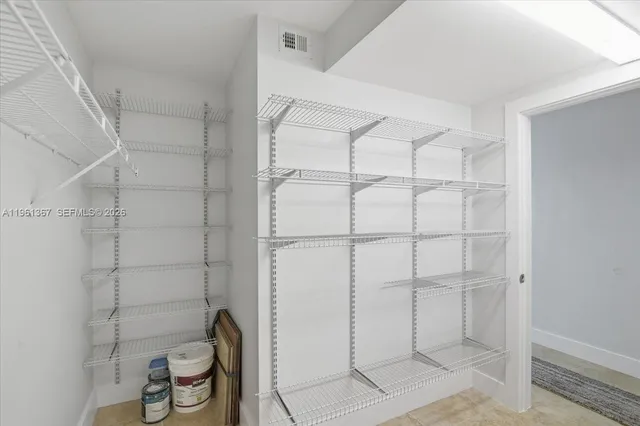 $1,775 | 1400 Southwest 124th Terrace, Unit 207Q, Pembroke Pines, FL 33027