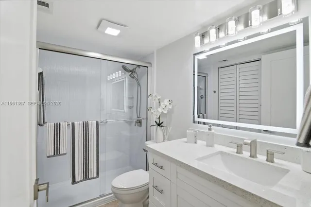 $1,775 | 1400 Southwest 124th Terrace, Unit 207Q, Pembroke Pines, FL 33027