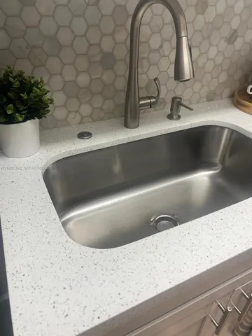 $1,775 | 1400 Southwest 124th Terrace, Unit 207Q, Pembroke Pines, FL 33027