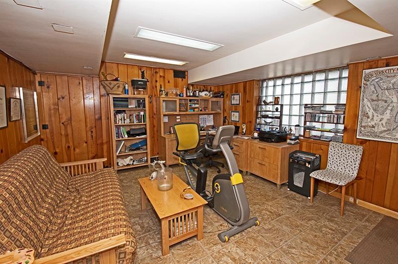 119 Conover Road Pittsburgh, PA 15208 - Photo 16 of 20 Gallery Image 16