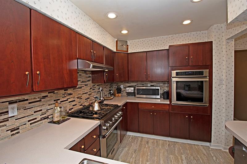 119 Conover Road Pittsburgh, PA 15208 - Photo 7 of 20 Gallery Image 7