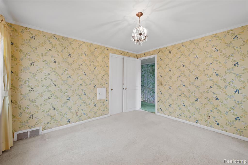 163 Merriweather Road Grosse Pointe Farms, MI 48236 - Photo 22 of 33