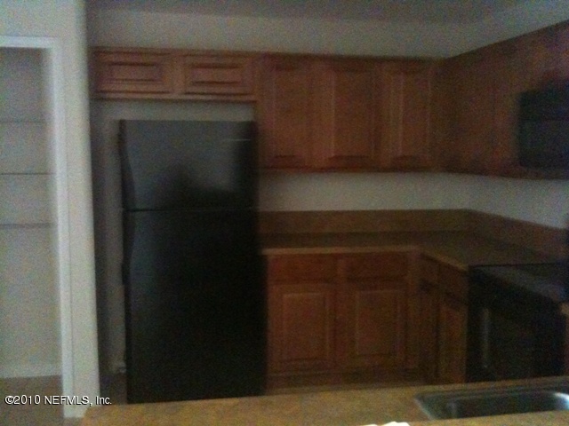7920 Merrill Road, Unit 1409 Jacksonville, FL 32277 - Photo 2 of 8 KITCHEN