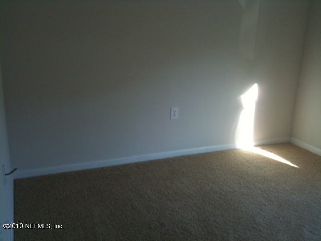7920 Merrill Road, Unit 1409 Jacksonville, FL 32277 - Photo 6 of 8 BEDROOM