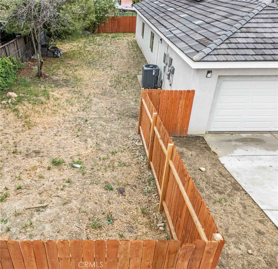 230 East Hoffer Street Banning, CA 92220 - Photo 28 of 32 a view of a backyard