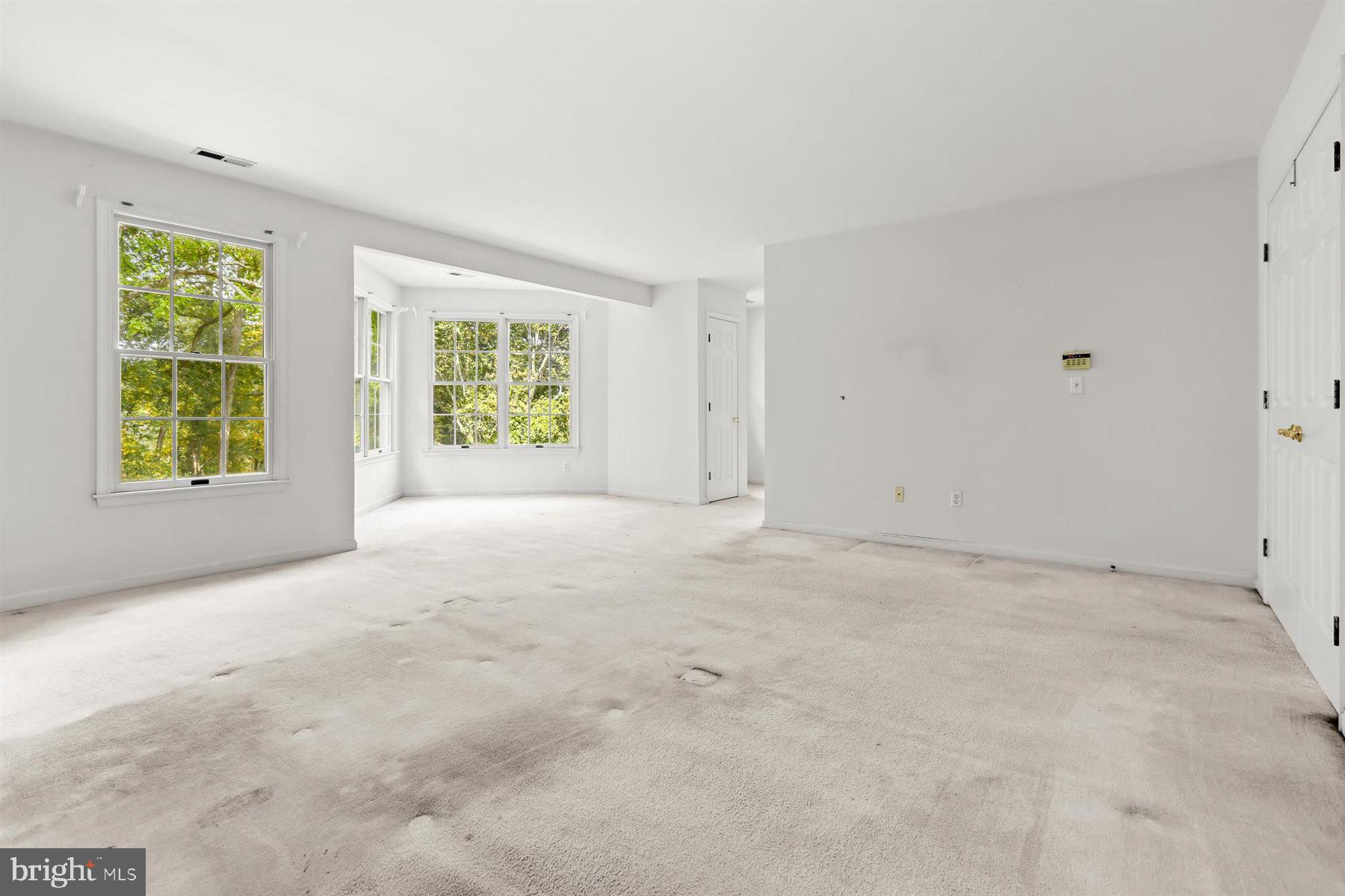 3360 Lawndale Road Reisterstown, MD 21136 - Photo 33 of 63 an empty room with windows