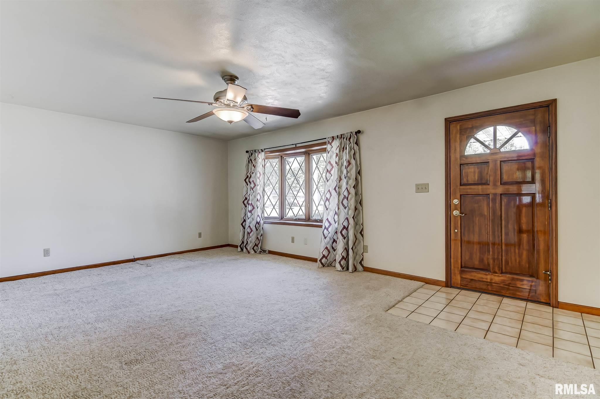 1904 North 24th Street Springfield, IL 62702 - Photo 5 of 39