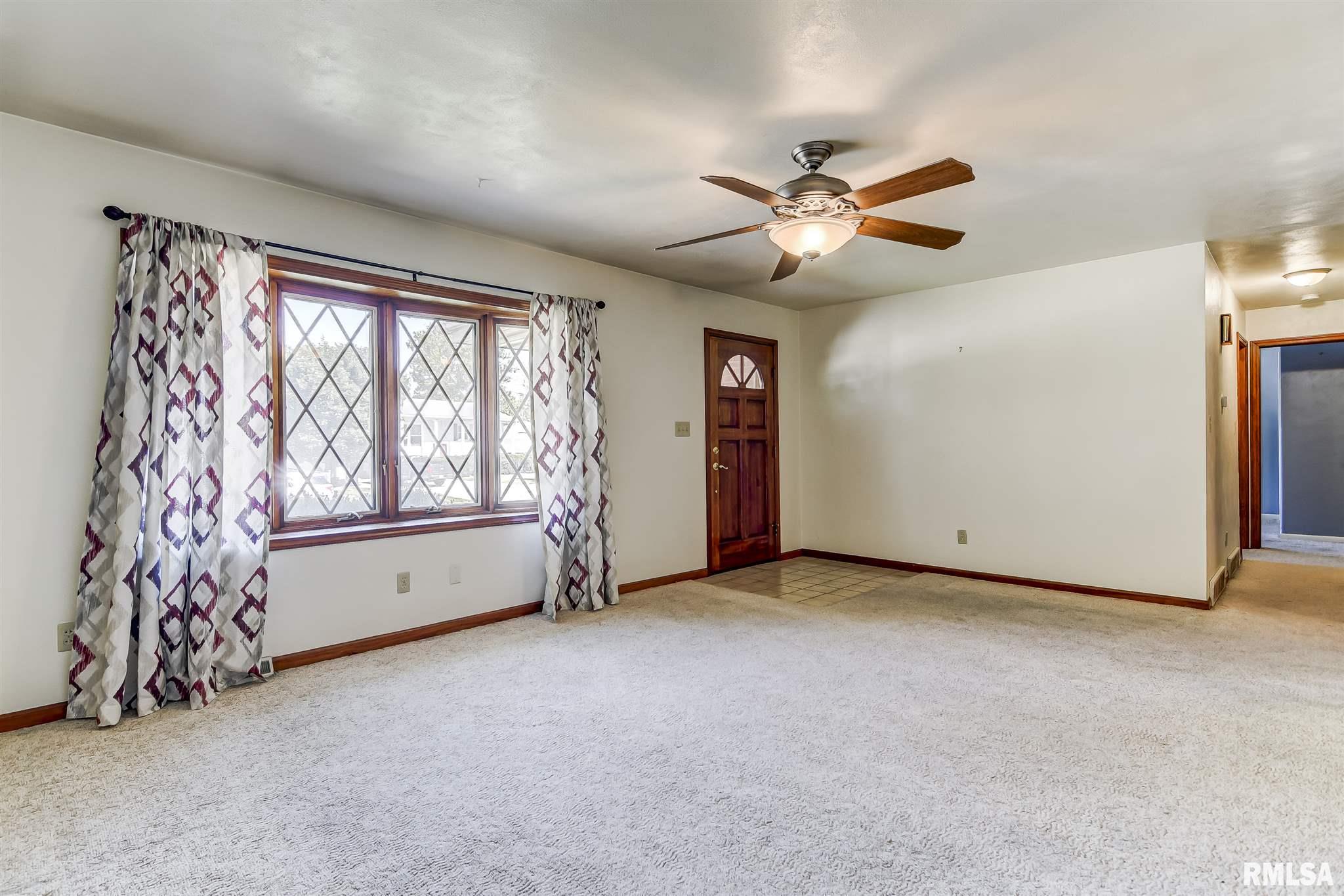 1904 North 24th Street Springfield, IL 62702 - Photo 6 of 39