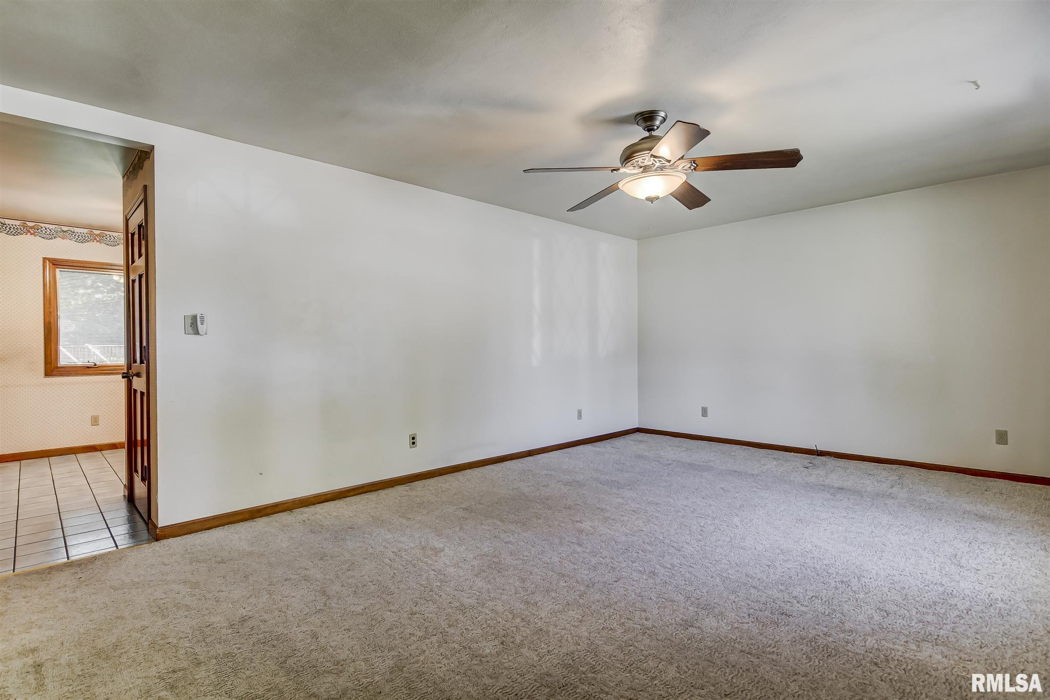 1904 North 24th Street Springfield, IL 62702 - Photo 7 of 39