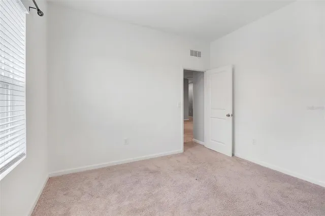 $2,400 | 8716 Sportsman Loop, Groveland, FL 34736