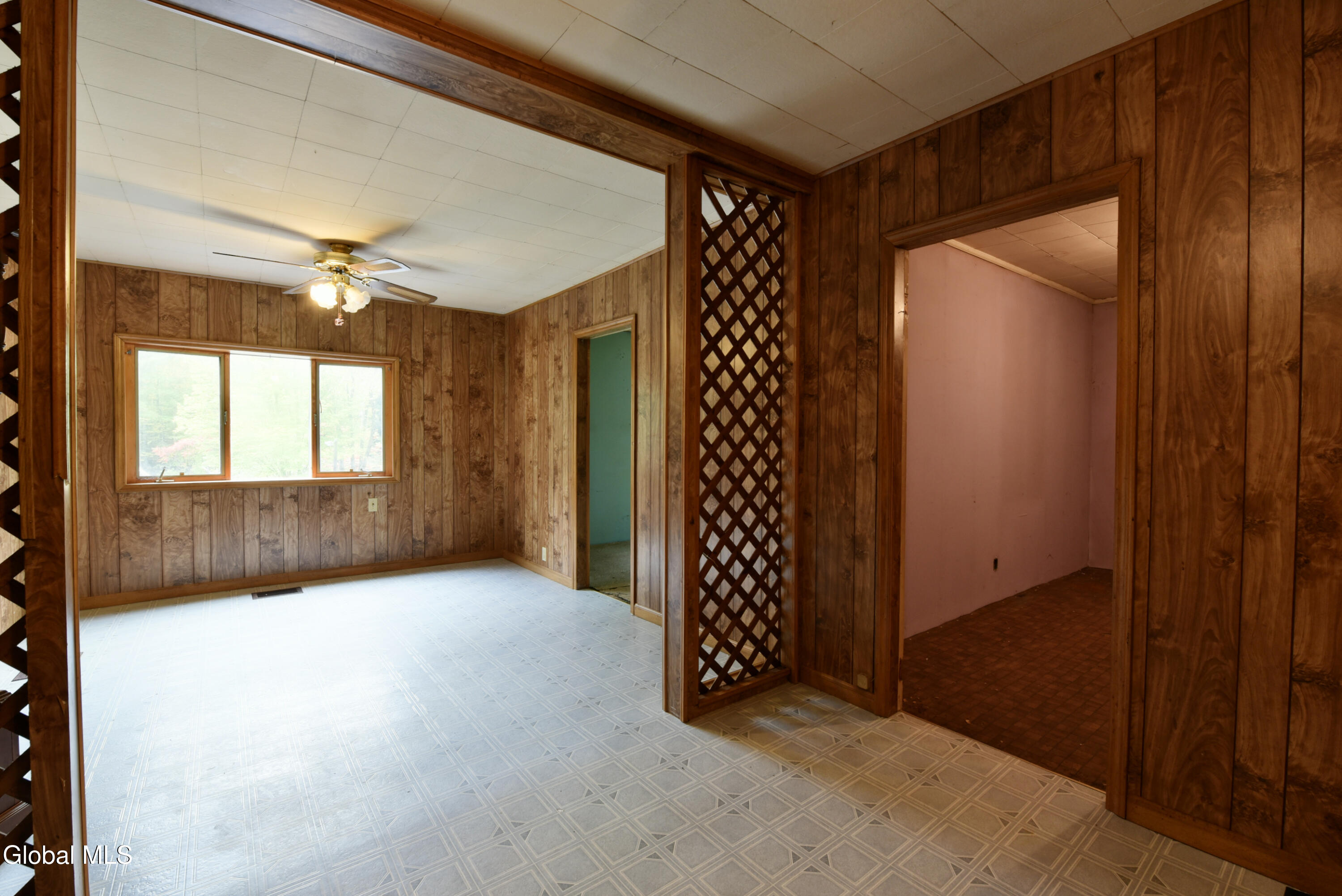 318 Howe Road Lake Luzerne, NY 12846 - Photo 15 of 54 14