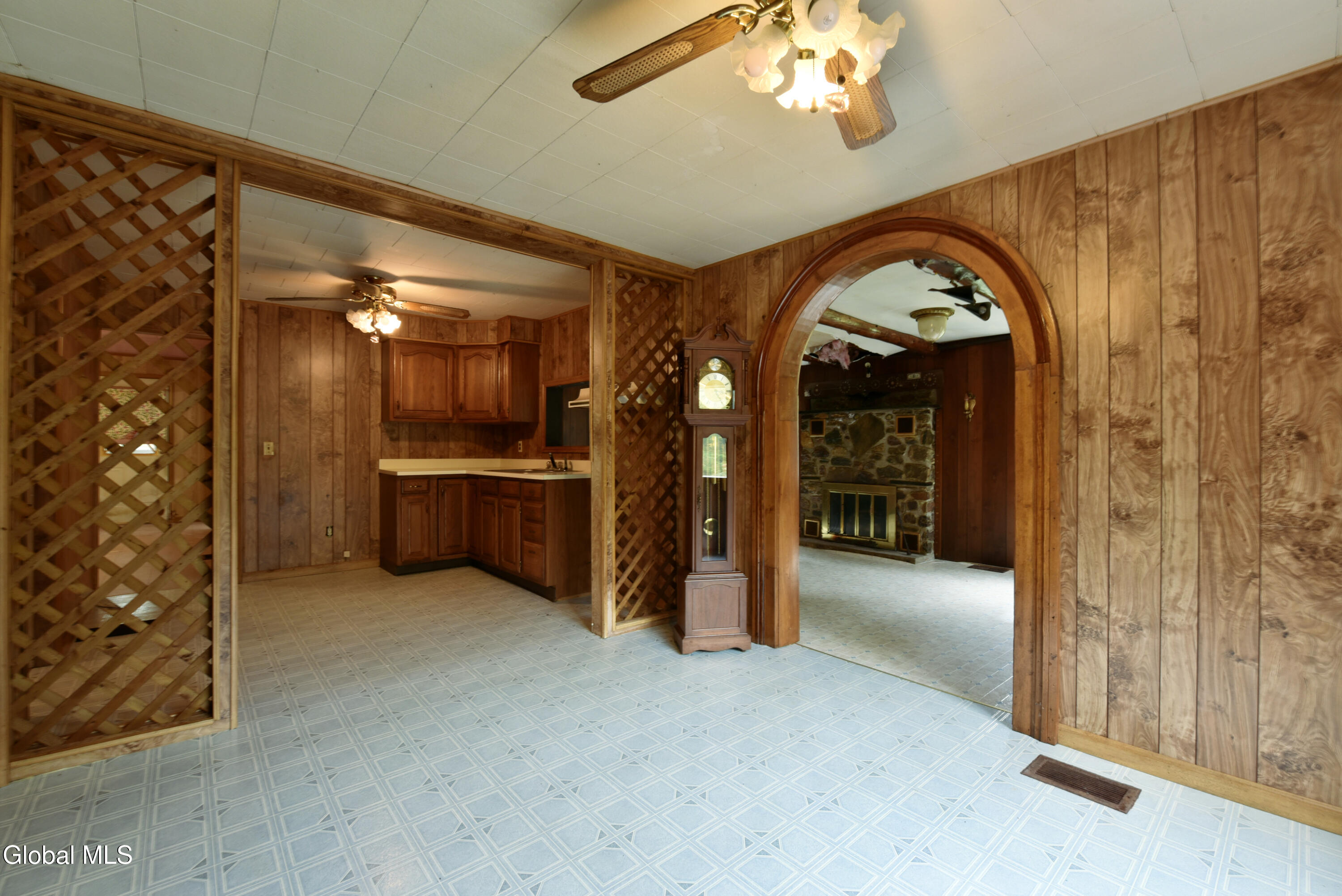 318 Howe Road Lake Luzerne, NY 12846 - Photo 16 of 54 15