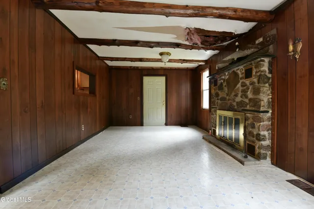 $145,000 | 318 Howe Road, Lake Luzerne, NY 12846