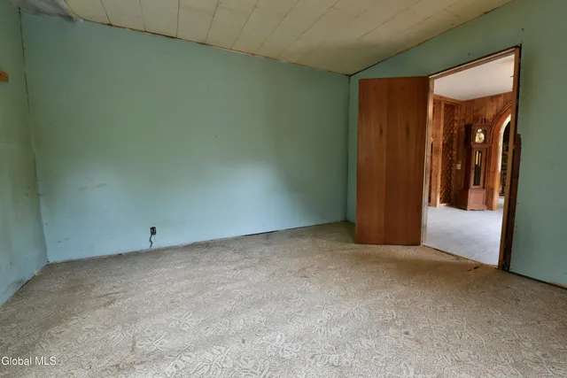 $145,000 | 318 Howe Road, Lake Luzerne, NY 12846