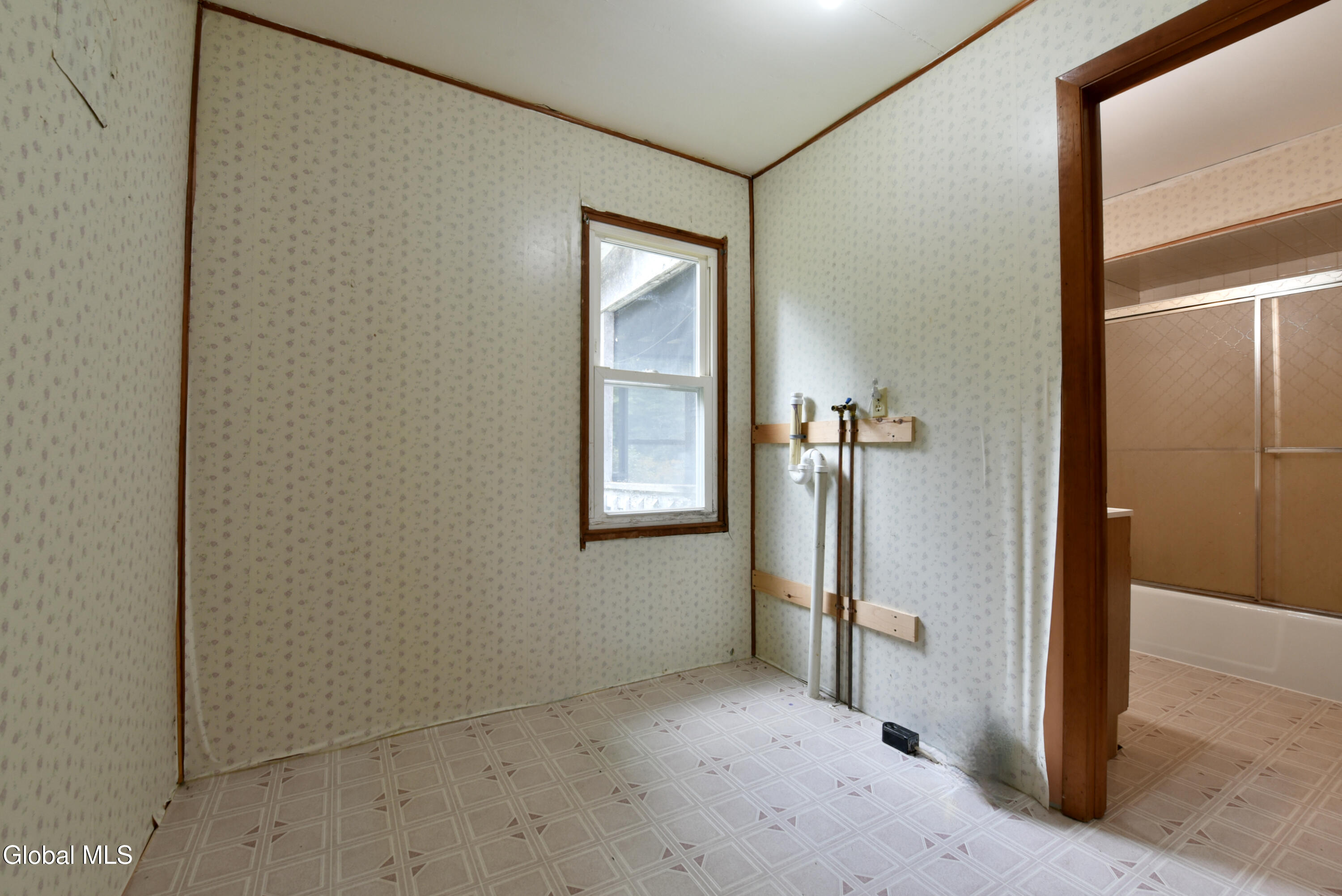 318 Howe Road Lake Luzerne, NY 12846 - Photo 34 of 54 33