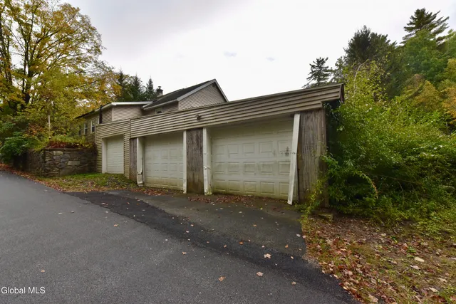 $145,000 | 318 Howe Road, Lake Luzerne, NY 12846