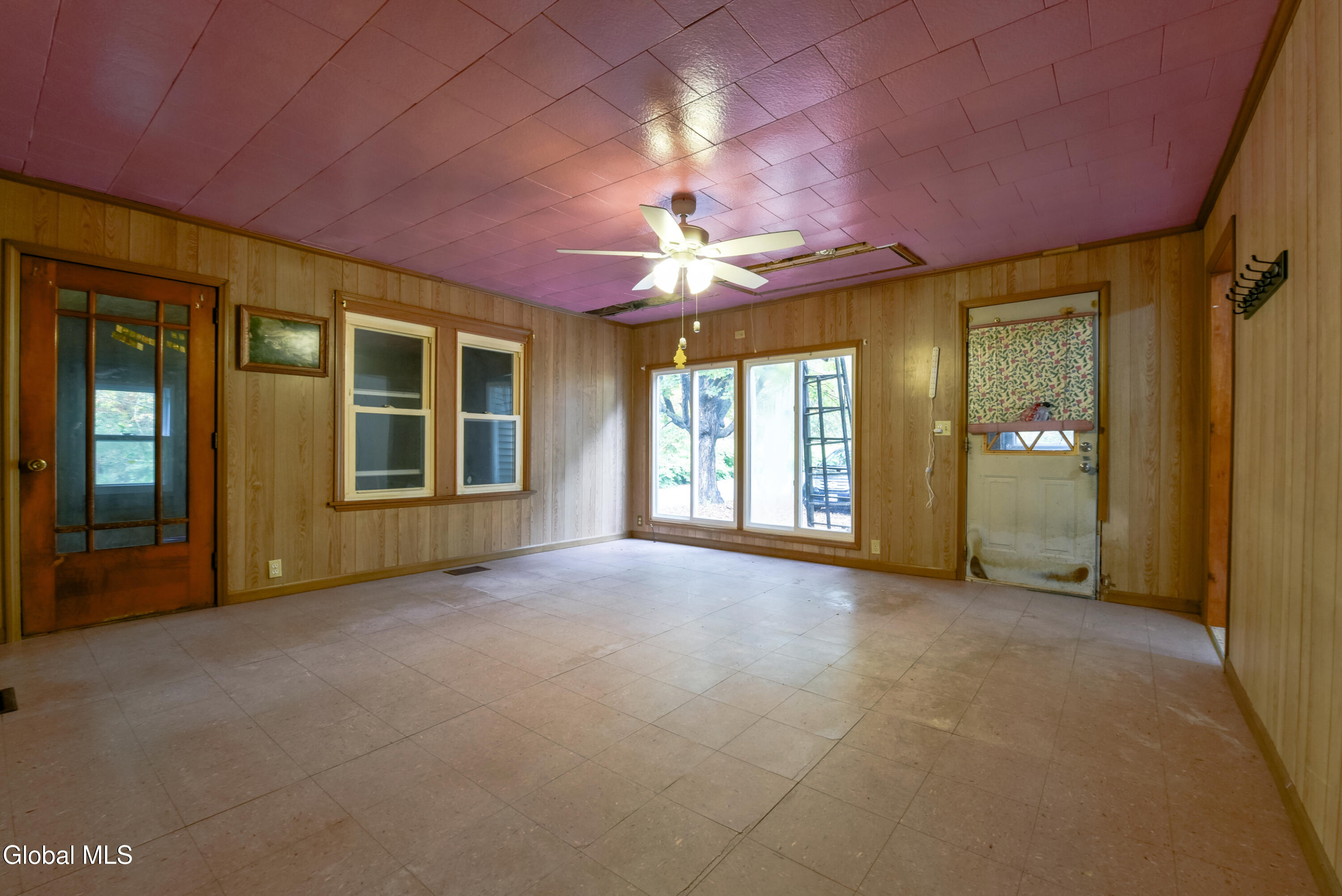 318 Howe Road Lake Luzerne, NY 12846 - Photo 5 of 54 4