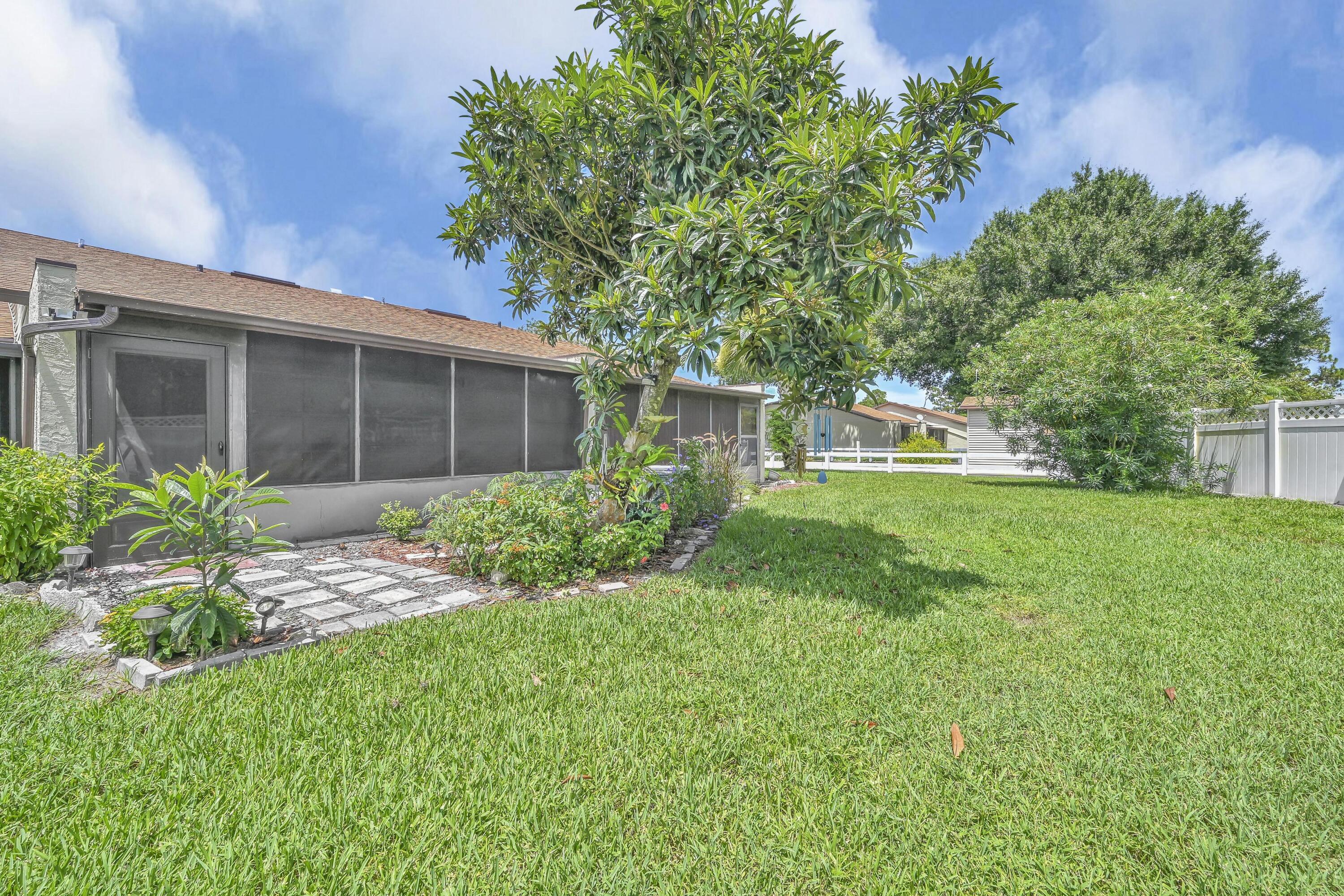 6002 Indrio Road, Unit K2 Fort Pierce, FL 34951 - Photo 22 of 24 Rear