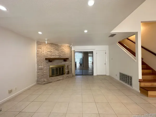 $2,100 | 6035 Merrimac Cove, San Antonio, TX 78249