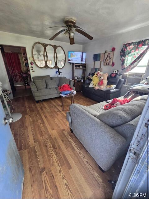 15743 Fuchsia Avenue Ivanhoe, CA 93235 - Photo 4 of 5 IMG_1362