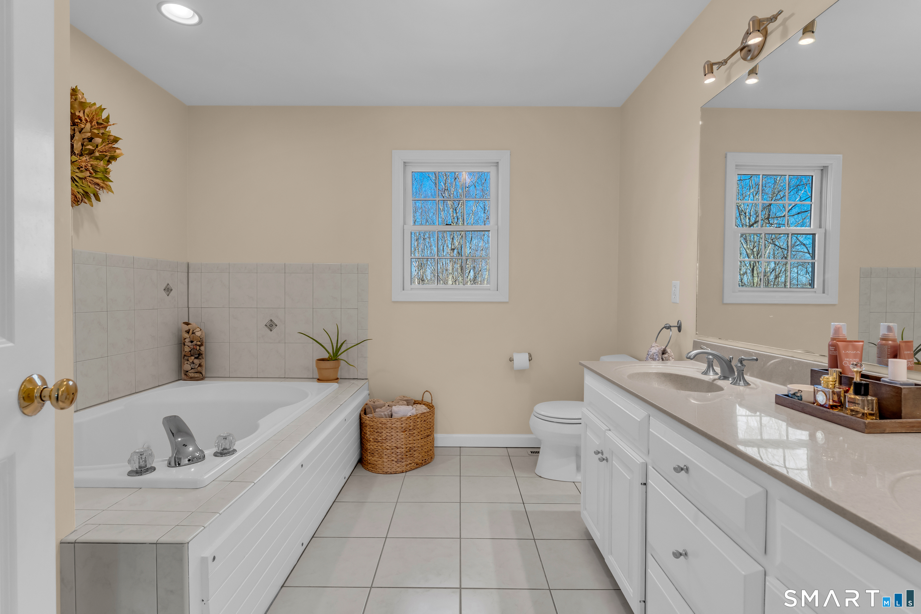 322 Willow Road Guilford, CT 06437 - Photo 23 of 40