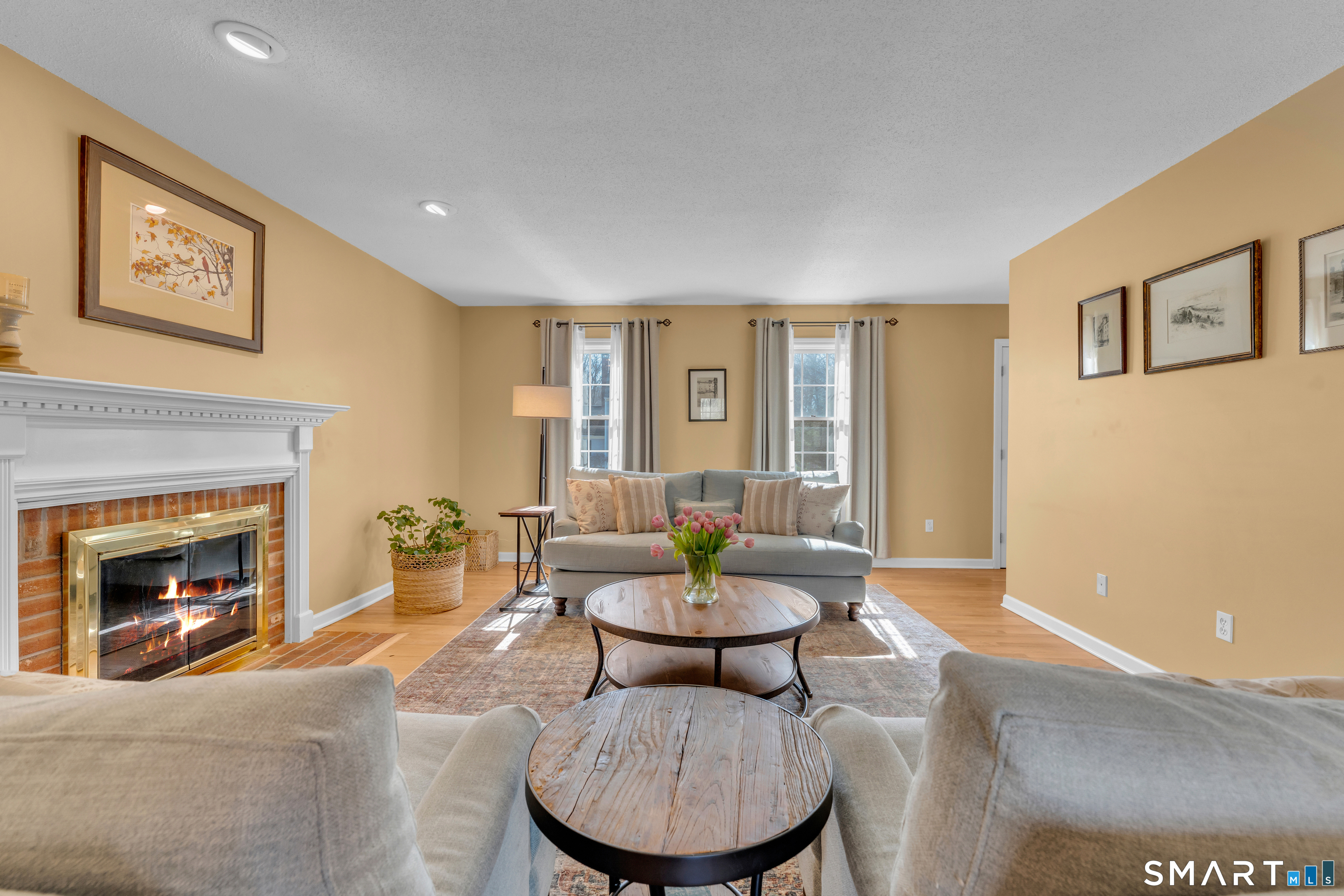 322 Willow Road Guilford, CT 06437 - Photo 4 of 40