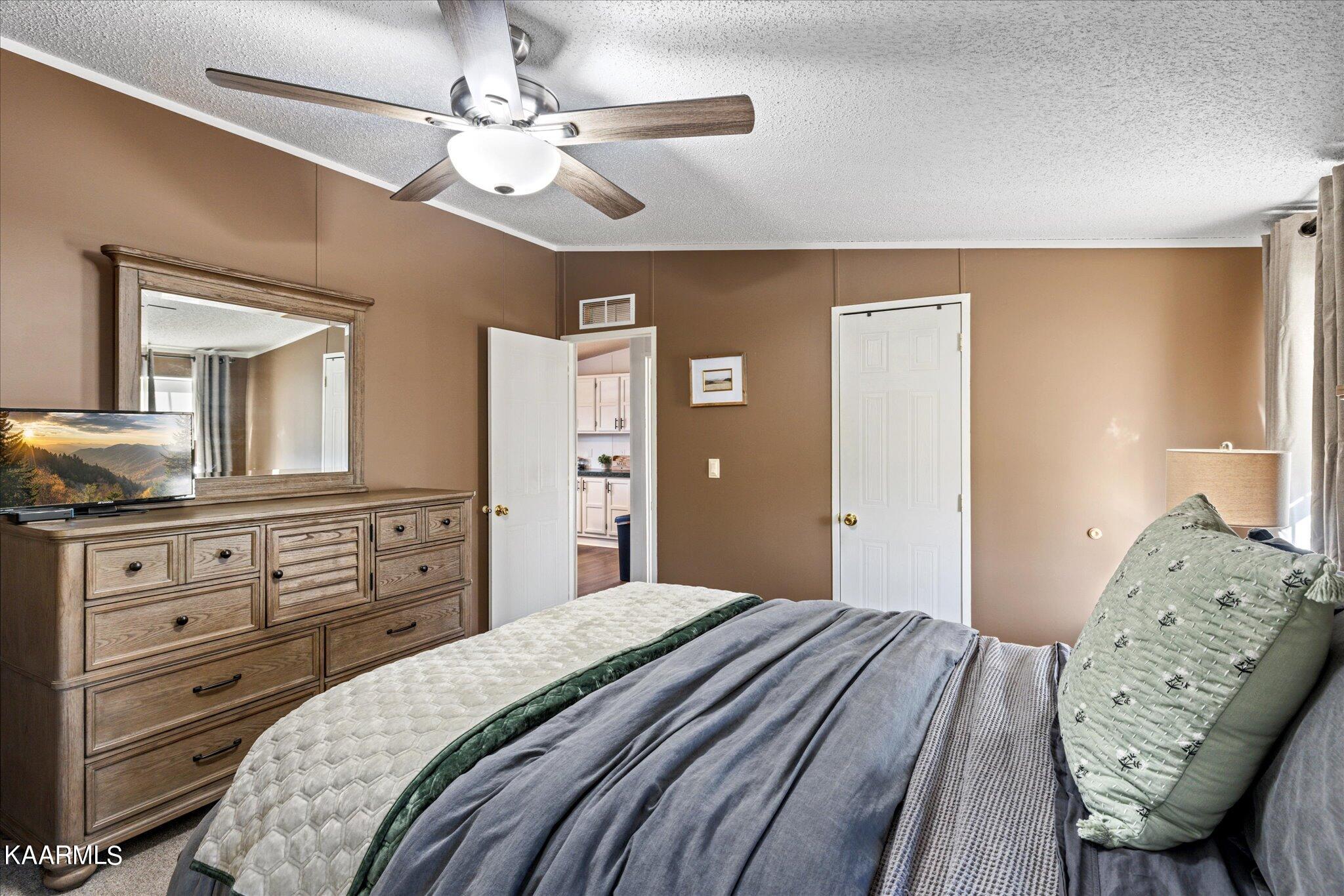 7512 Hunters Ridge Way Knoxville, TN 37914 - Photo 17 of 36 25-IMG_0125