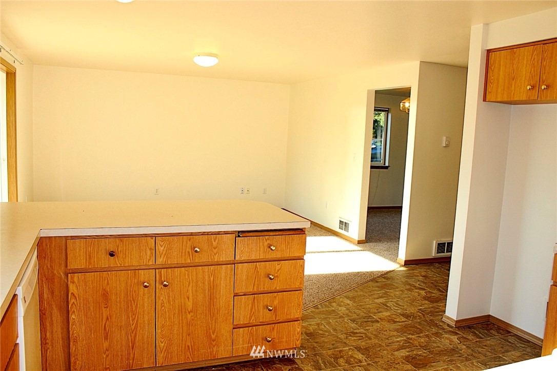 9836 179th Way Southwest Rochester, WA 98579 - Photo 13 of 26
