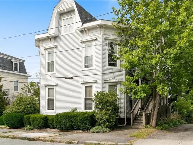 $279,900 | 7-9 Clinton Street, Unit 4, Haverhill, MA 01830