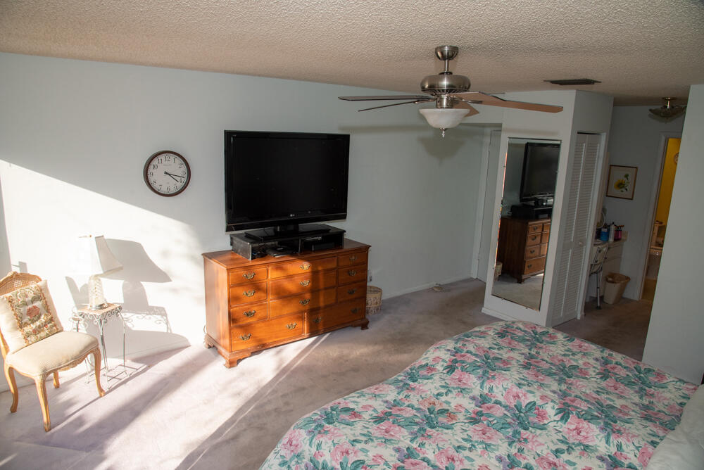 20795 Vía Madeira Boca Raton, FL 33433 - Photo 14 of 25 Primary Bedroom