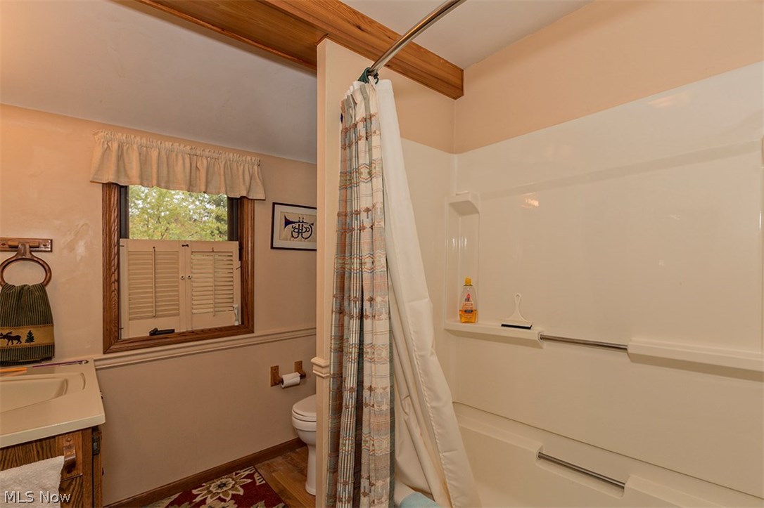 5251 East Farnhurst Road Cleveland, OH 44124 - Photo 13 of 32
